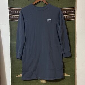 Patagonia 100% organic cotton long sleeve dress with pockets
